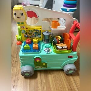Baby push toy camper